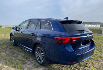 Toyota Avensis - 2