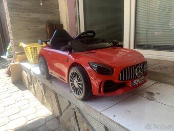 Prodám elektrické autíčko mercedes amg - 2