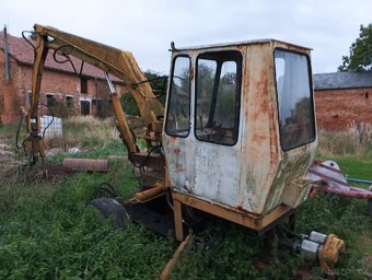 UNHZ 750 Nakladač - 2