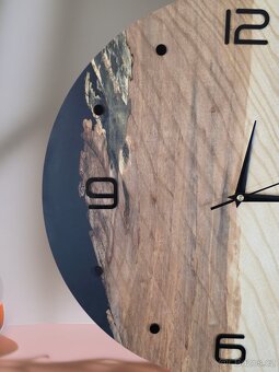 epoxidové hodiny jasan - BLACK and WOOD 36,5 cm - 2