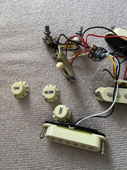 Kompletní elektronika Stratocaster - 2