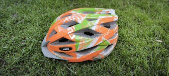 Cyklistická junior Uvex přilba - 2