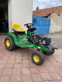 Zahradní traktůrek John Deere LTR 180 - 2