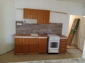 Pronajmu byt 2+1 Chrast - 2