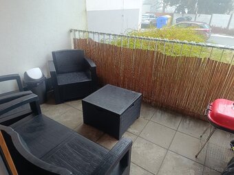 Zahradní nábytek cca 4 měsíce starý - 2