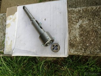 Prodám držák závitových oček průměr 45mm,kužel Mk3 - 2