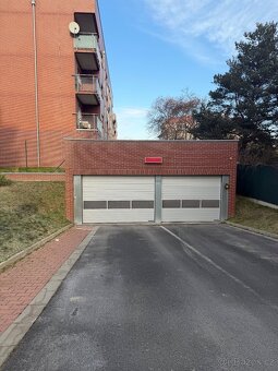 Pronájem garažového stání Modřany - 2