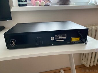 CD přehrávač JVC XL-V101BK - 2