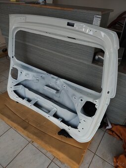 Seat Alhambra - páté dveře - bílá - 2