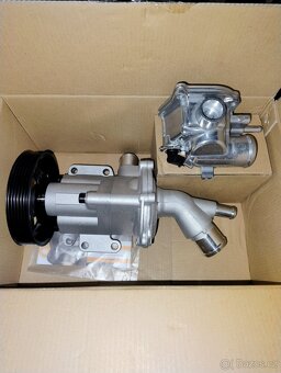 Vodní pumpa + termostat Chrysler Pt Cruiser 2,2CRD - 2