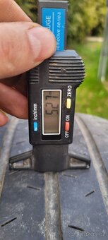 Letní pneu 215/65/16C DOT 2121 - 2