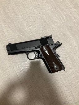 Prodám 1911, Ak74 (pouze prodej) - 2