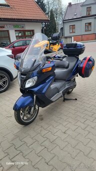 Suzuki Burgman 650, 3 x kufr - 2