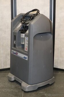 Prodám kyslíkový koncentrátor AirSep 10 litrů. - 2