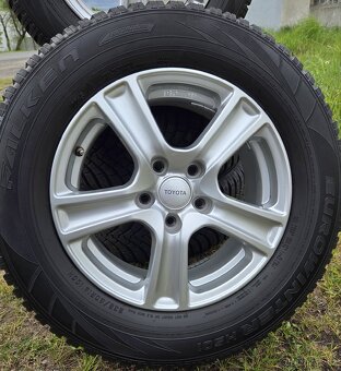 Zimní sada Toyota RAV4 16" 5x114,3 pneu 235/60/16 - 2