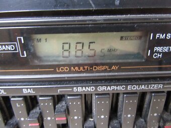 Nabízím retro radio Sanyo. Radio hraje. Přehrávání MC kazet - 2