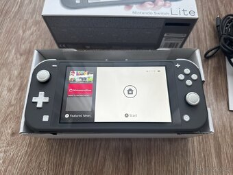 Nintendo Switch Lite + SD karta - 2