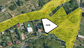 Rekreační zahrádka v zahrádkářské kolonii u Kolína 391m2 - 2