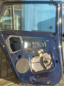 Fabia 2 kombi - zadní levé dveře ND - 2