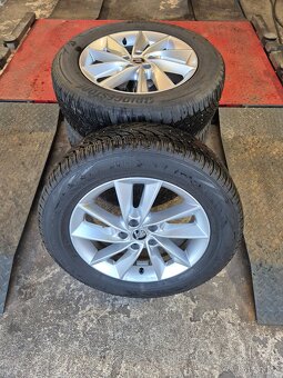 ŠKODA ALU 6,5J x 17’’ ET 38 215/65 R17Bridgestone 5.5mm - 2
