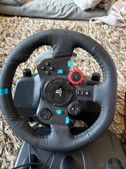 Volant, pedály a řadící páka k PS5 - 2