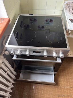 Sporák Electrolux EKC6430AOX – sklokeramická deska, nerez, - 2