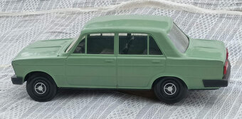 Rusky model Vaz Lada Ziguli 1500 CCCP SSSR osmdesata leta - 2