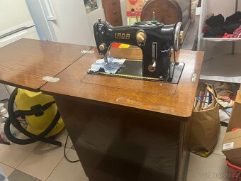 Šicí stroj LADA - funkční - 2