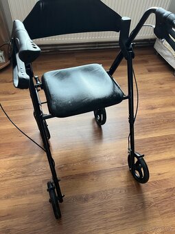 Chodítko pro seniory - 2