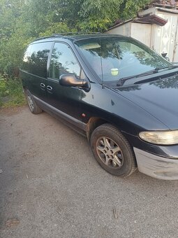 Prodám Chrysler Voyager rok výroby 2000, 2,5 TDI - 2