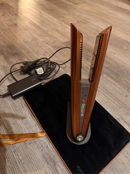 Žehlička Dyson - 2