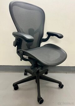 Kancelářská židle Herman Miller Aeron vel. B, záruka - 2