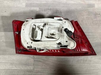 AUDI A6 - 4F C6 04-08 - světlo PZ - SEDAN REPLIKA - 2