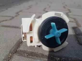 Vypoustěcí čerpadlo 2008 pro myčka whirpool 42W COD72894 - 2