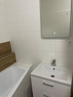 Prodej bytu 3+1, s balkónem, 71 m2 ve Vsetíně - 2