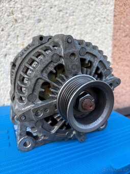 Alternátor Porsche Panamera,Cayenne,VW,104211-0732 - 2