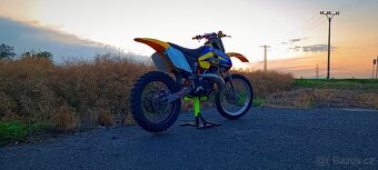 Suzuki RM 250 2t rok 1999 top stav - 2