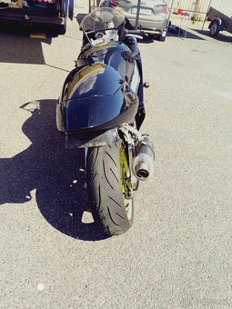 Suzuki GSX-R 750 srad - 2