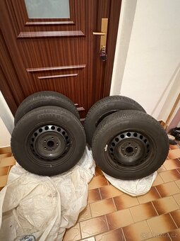4 zimní pneu 195/65 R15 na VW Golf VII - 2