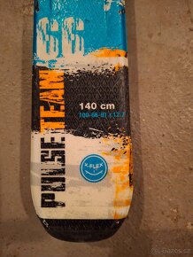 Prodám juniorské lyže 140 cm - 2