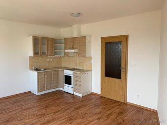 Pronájem 2+kk, Jindřichův Hradec - 2