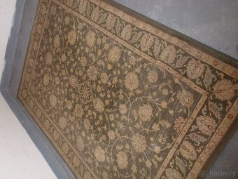 koberec hnědozelený - 2