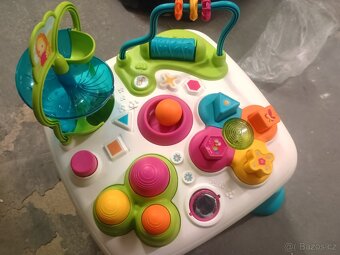 Hrací stoleček - 2