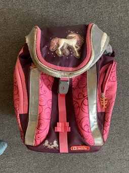 Školní aktovka koník - 2