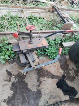 Křížový dlabací stůl - 2