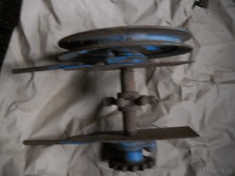 E 512 -514 vrchní hřídel elevátoru - 2