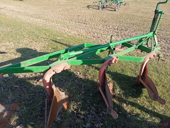 Čtyřradliční pluh Heger - 2