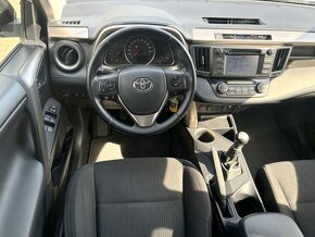 Toyota RAV4 2,0i Life 4x4 benzín 111kw - 2