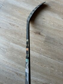 Hokejka CCM FT GHOST, levá i pravá, P29, flex 75 a 85 - 2