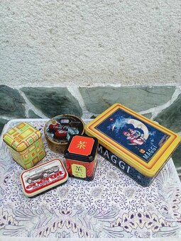 Sbírka 5ks plechových dóz a krabiček - 2